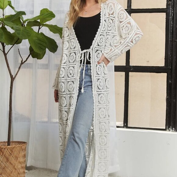 ADORA Long Sleeves Crochet Elastic Cardigan - Picture 2 of 10